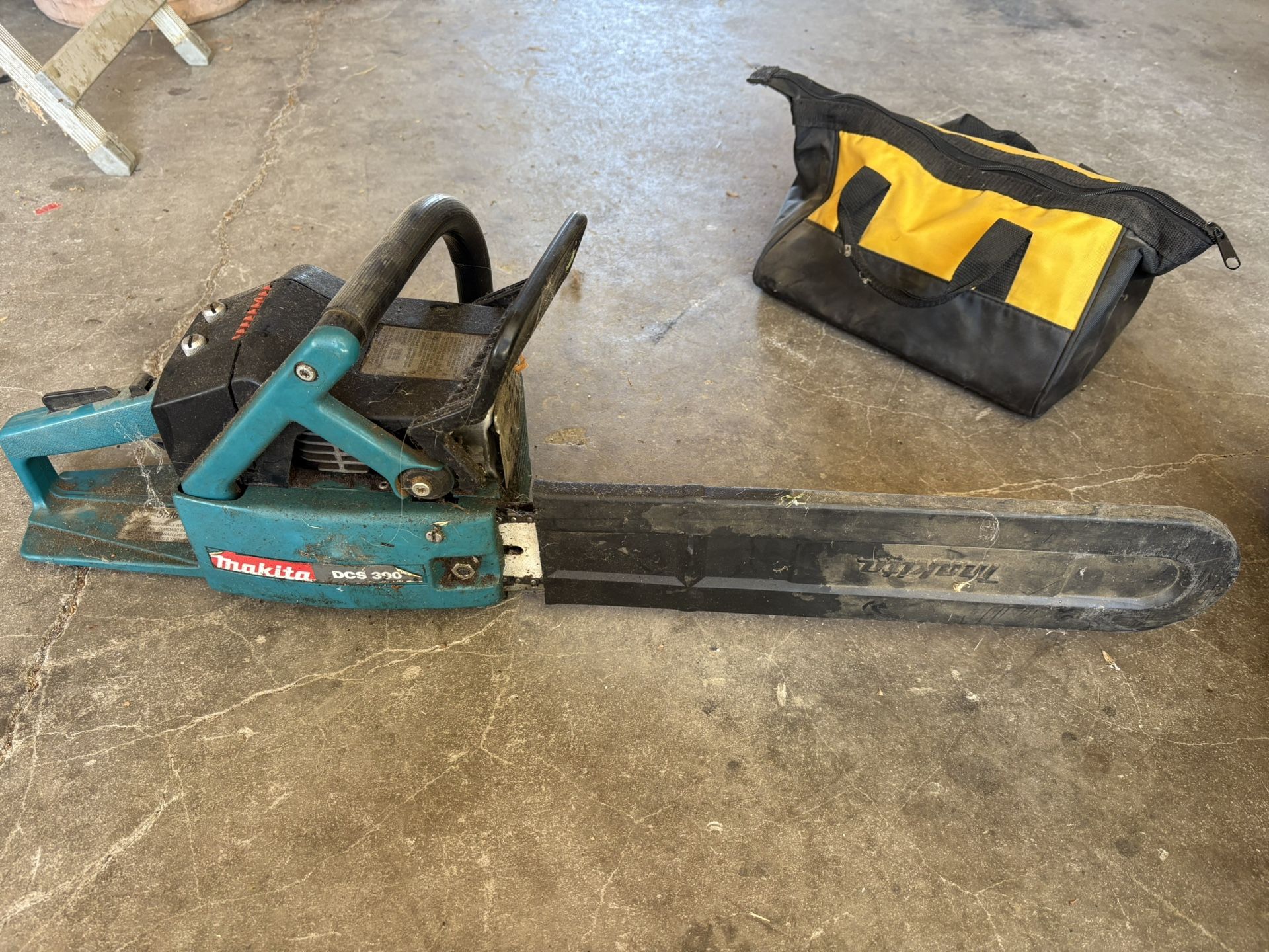 Makita Chain Saw