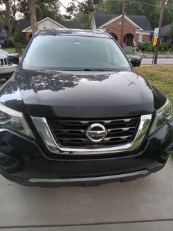 2017 nissan pathfinder sport