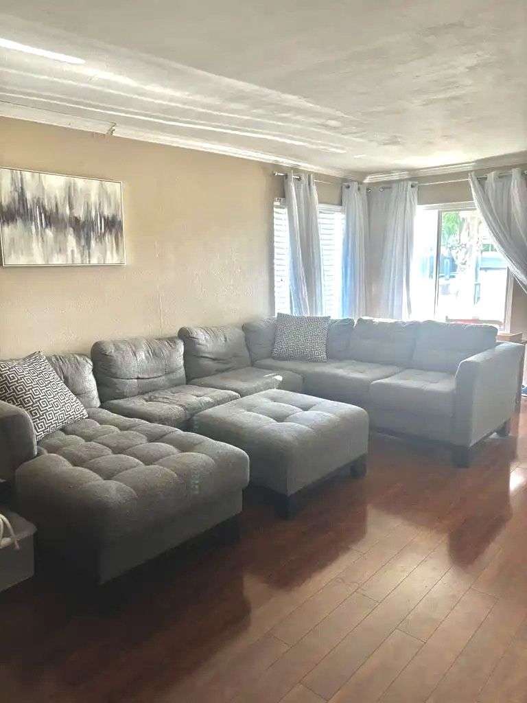 Gray Sectional With Ottoman *Delivery*