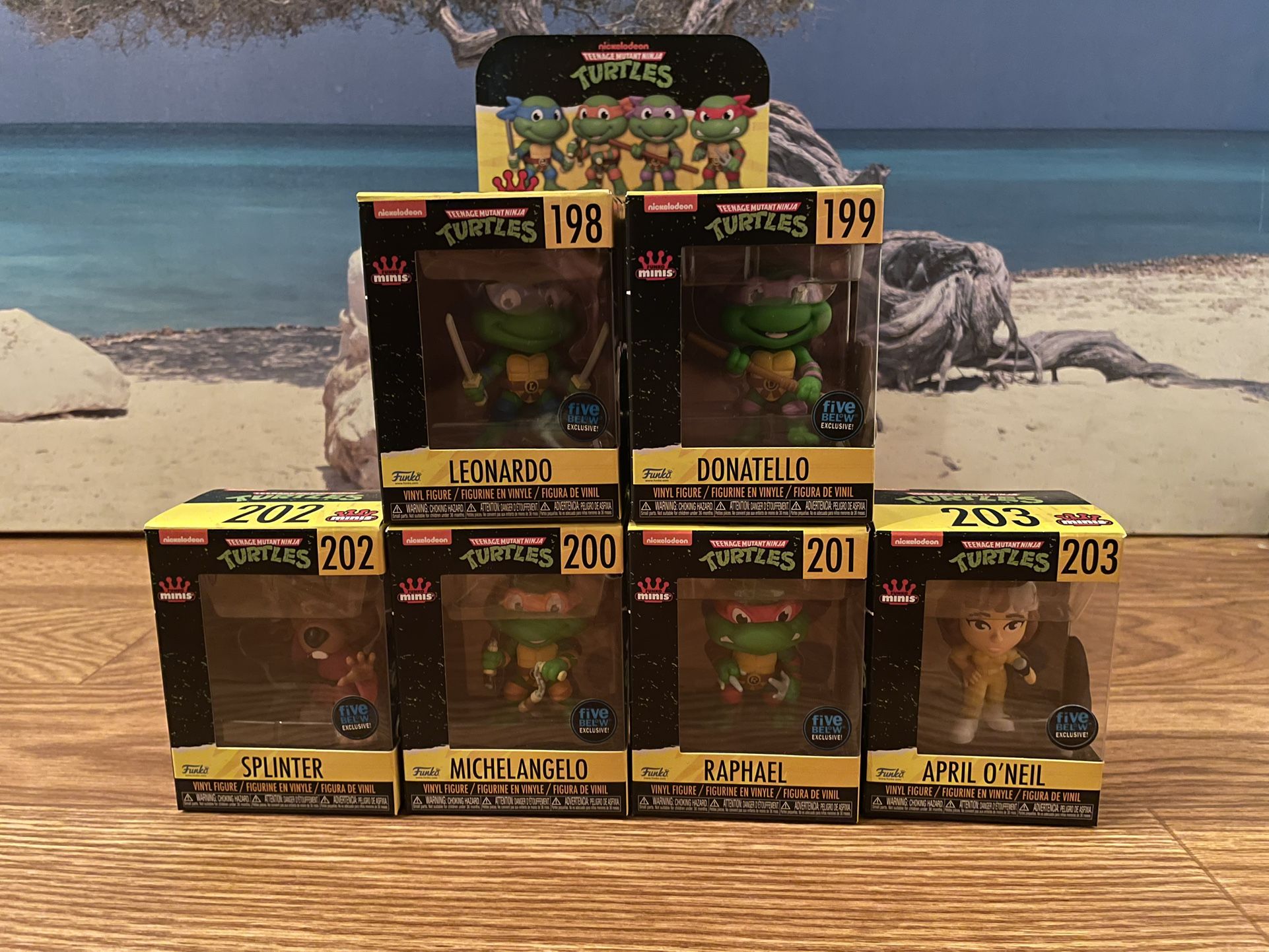 Funko Minis Teenage Mutant Ninja Turtles Vinyl Figures...