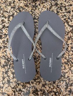 Brand New women/girls flip flops