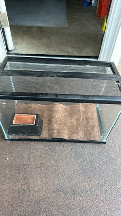 10 gallon tank with extras
