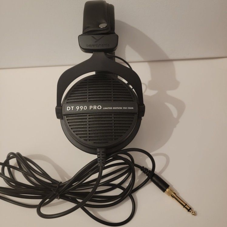 Beyerdynamic DT990 Pro 250 OHMS