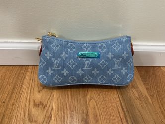 Louis Vuitton Pochette Liv