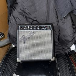 electric guitar amplifier