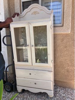 Cabinet wood decor