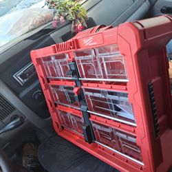 Milwaukee Pavkout Tilt Bin Organizer