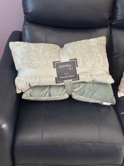 Lumbar Pillows