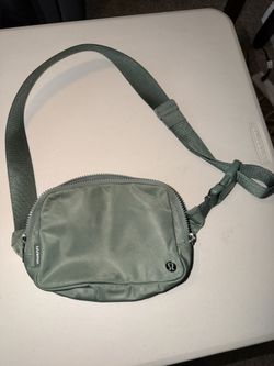 Lululemon Belt Bag in Tidewater Teal
