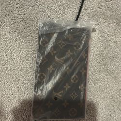 Louis Vuitton Neverfull Pouce 