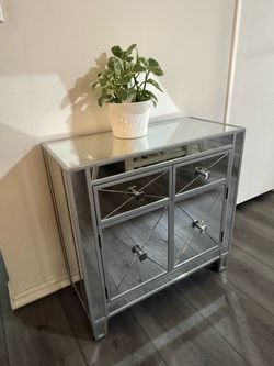 Mirrored nightstand