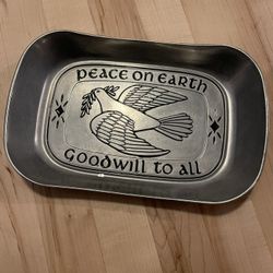 Vintage Wilton Armetale Tin Peace On Earth bread tray