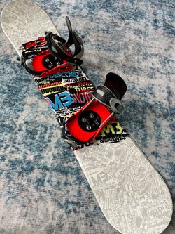 M3 kids snowboard size 130 cm/bindings/new wax-also sell boots/helmet/goggles/glove/bib/pants/coats/balaclava