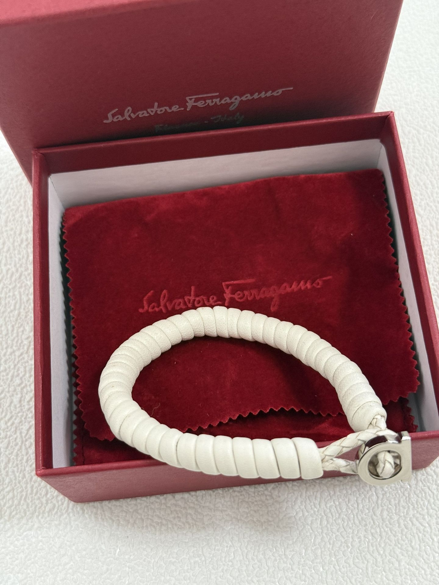 Ferragamo Salvatore Off-White Gancini Calfskin Bracelet/L7.5”