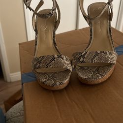 Sandals Sz 8