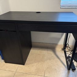 IKEA Micke Desk