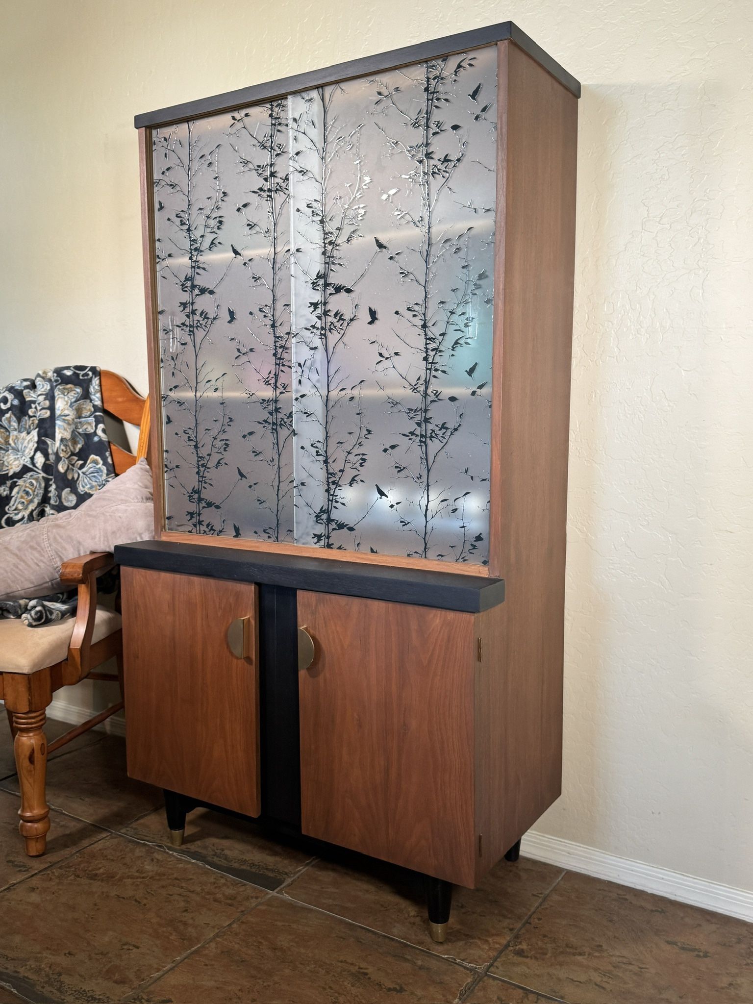 Vintage Hutch Cabinet - MCM Beauty