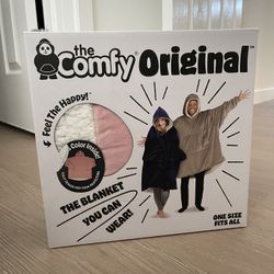 NEW! The Comfy Ultra Cozy Pink Wearable Blanket