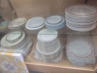 Mixed Ceramic Dinner Plates Collection
