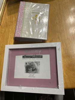 Photo frame and album for a Mom $10
