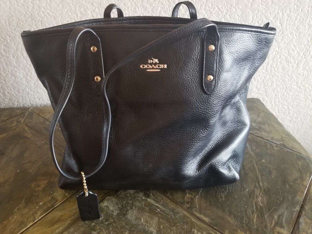 black Coach leather ladies purse