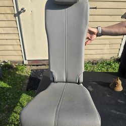 2011-2020 TOYOTA SIENNA REAR 2ND ROW JUMP SEAT GRAY LEATHER OEM Or BOB