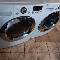 Washer And Dryer Lg Like New