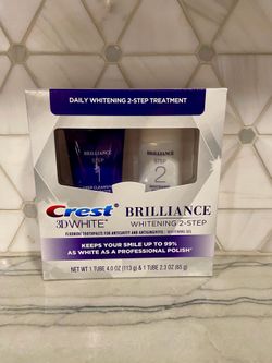 Whitening kit. Complete daily whitening treatment with Crest 3D White Brilliance.