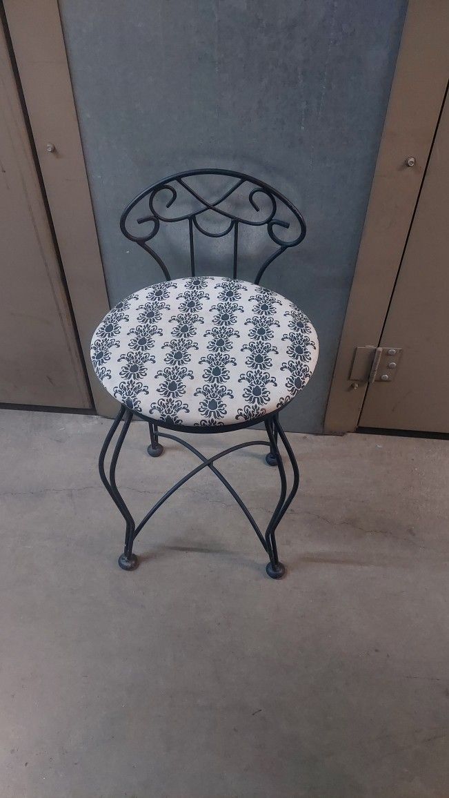 Vanity Chair