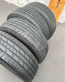 265/70/17 Bridgestone vendo un set de llantas usadas excelente condiciones de vida las 4 ✅🤩I am selling a set of used tires, all 4 in excellent livin