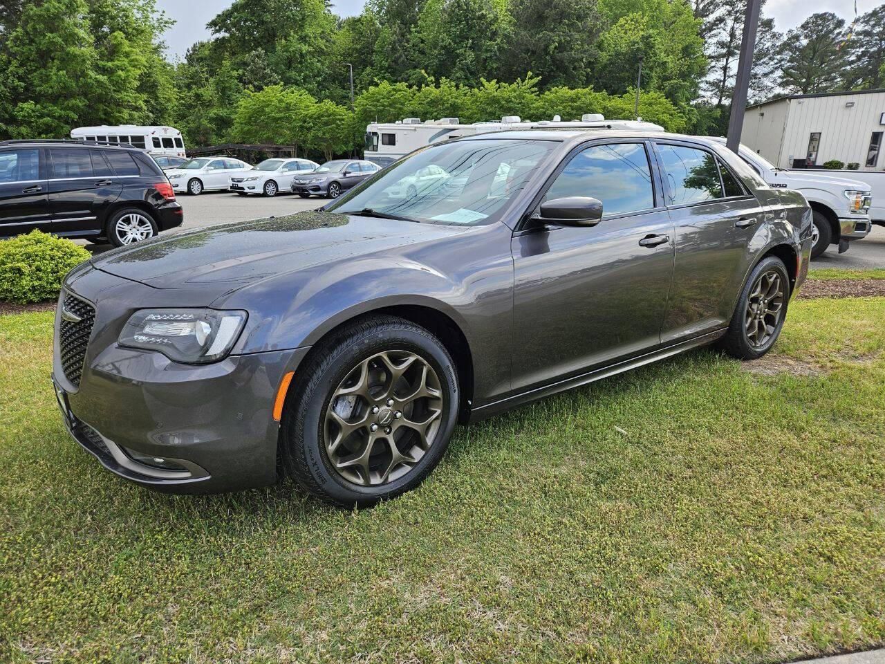2016 Chrysler 300