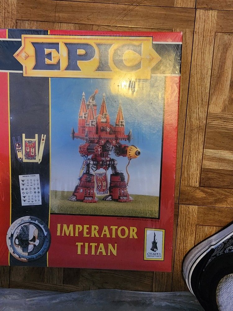 EPIC 40K IMPERATOR TITAN "NEW SEALED RARE"