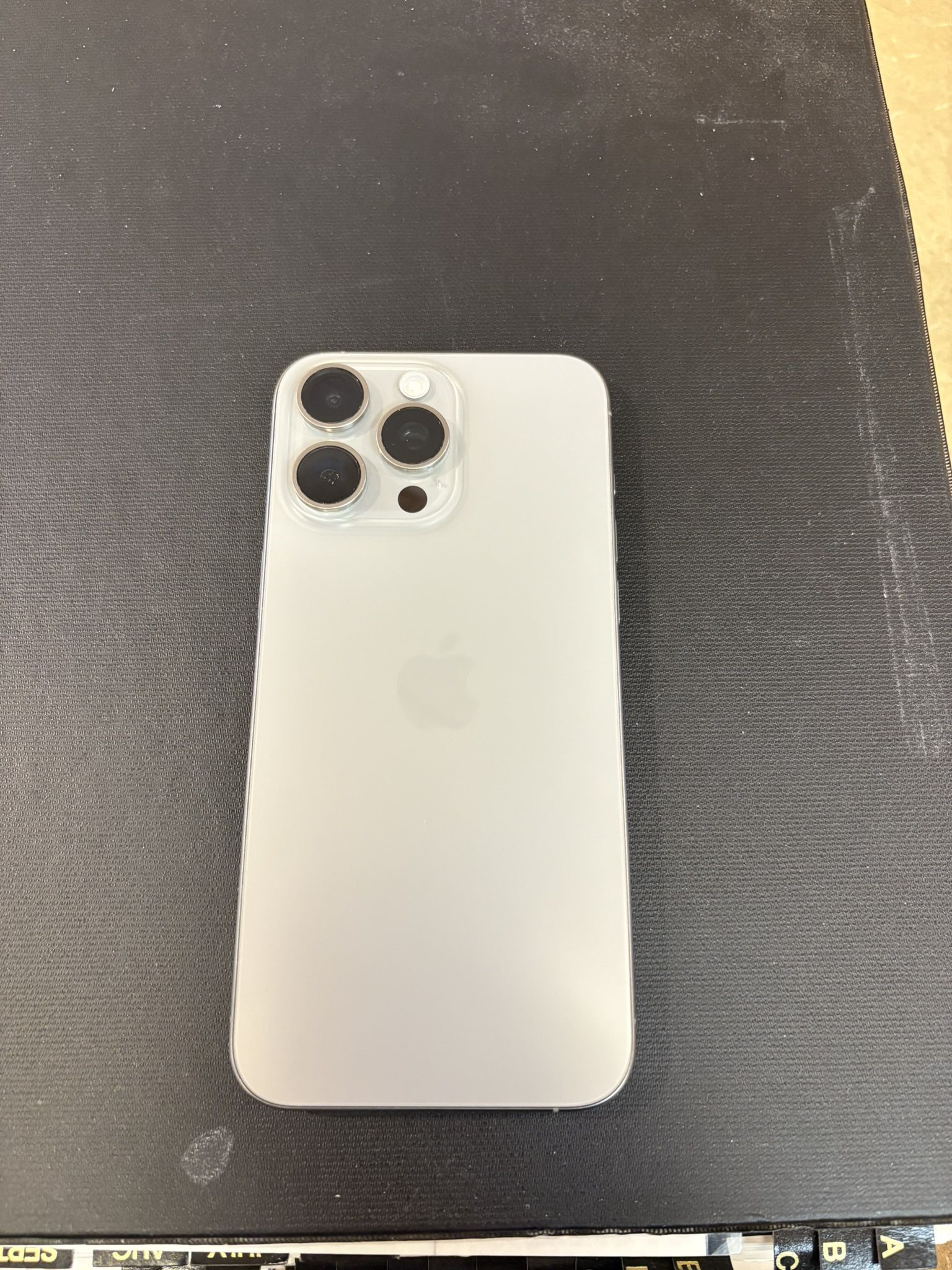 iPhone 15 Pro Max Unlocked 256 Gb 