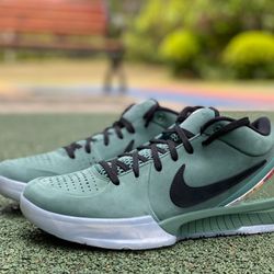 Nike Kobe 4 Protro “Girl Dad”