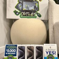 Apple iPhone 15 pro 5G 128gb unlocked floor model