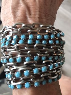 12 link turquoise and silver bracelet