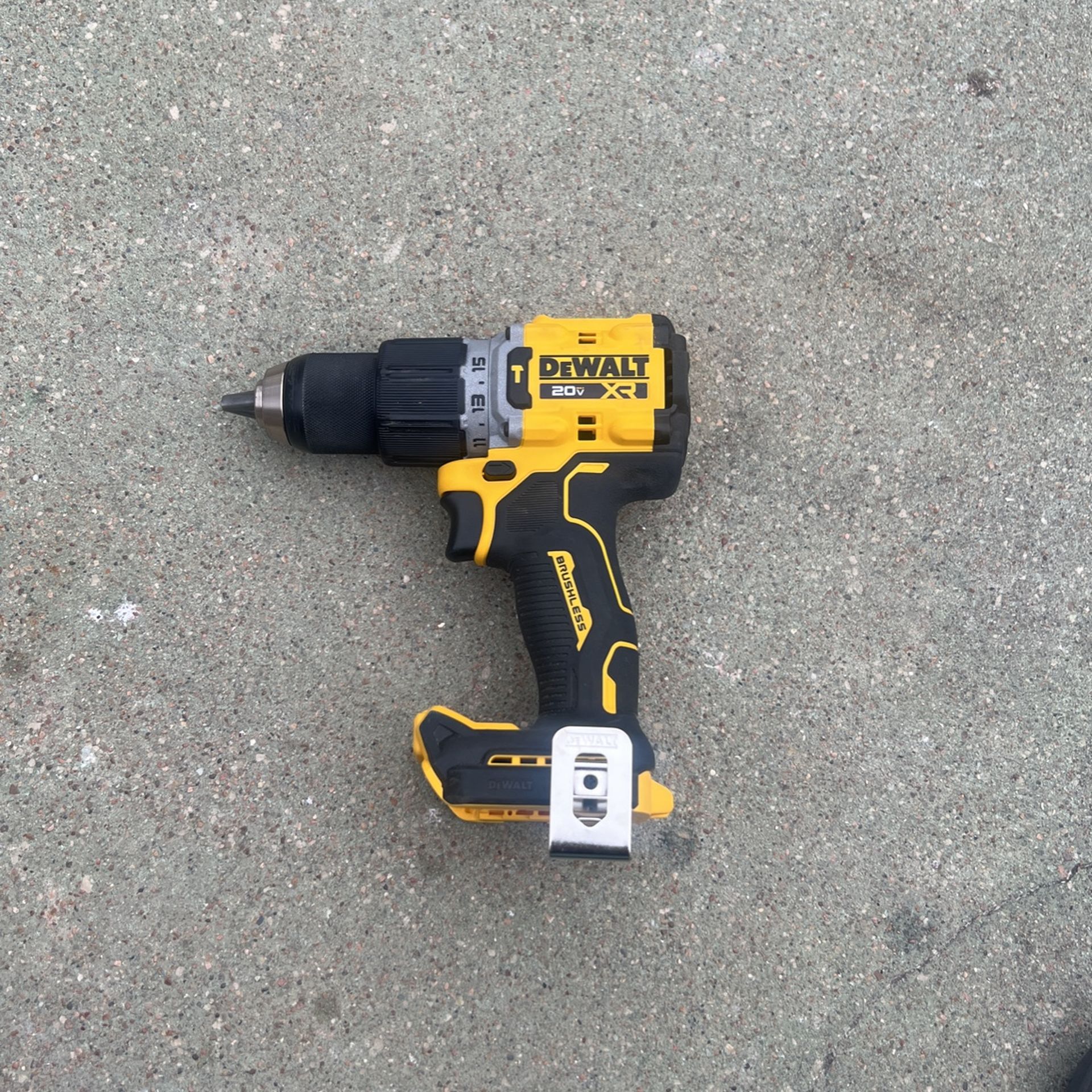 DEWALT 20V XR BRUSHLESS HAMMER DRILL