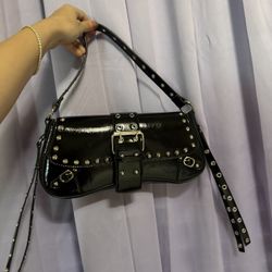 Black Purse 