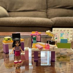 LEGO Friends Emma’s Fashion Design Studio w/ Instructions + Assorted Legos