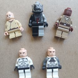 Lego STAR WARS Minifigures Lot. Darth Vader, Mace Windu, Young Anakin And 2 Clone Troopers.