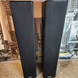 Polk Audio TSi300 are 3-way floor-standing tower speakers