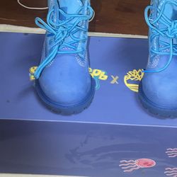 Spongebob Timberlands Size 4c