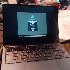Apple Macbook M2 2022 (MDM LOCKED)