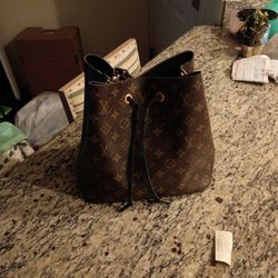 Luis Vutton Purse