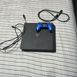 Play Station 4 Pro