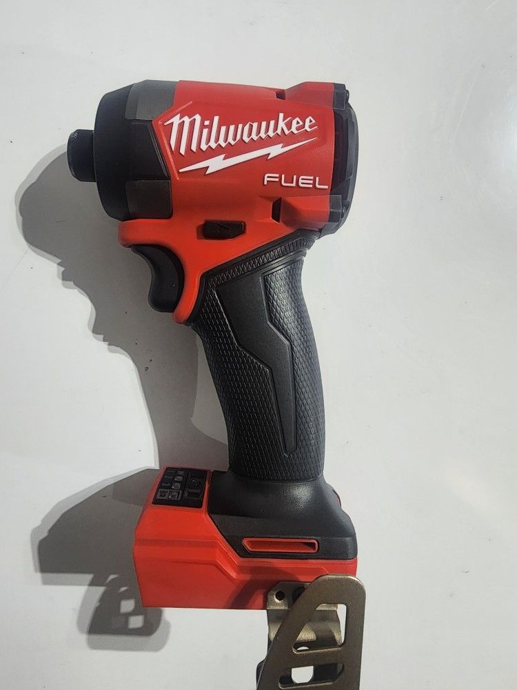 Milwaukee M18 Impact Driver