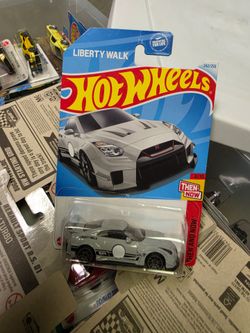 Hot wheels skyline