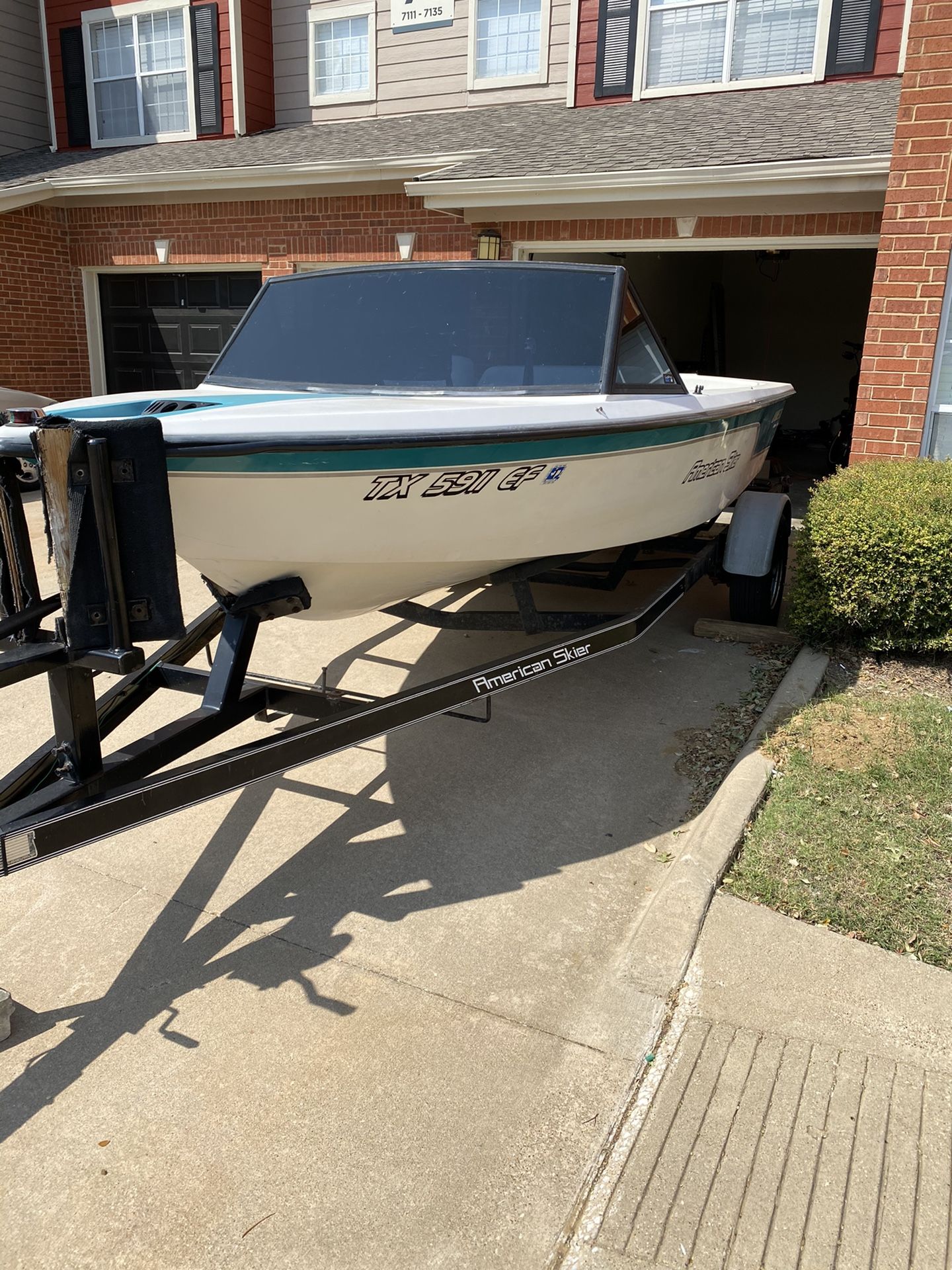 1994 American skier ski boat