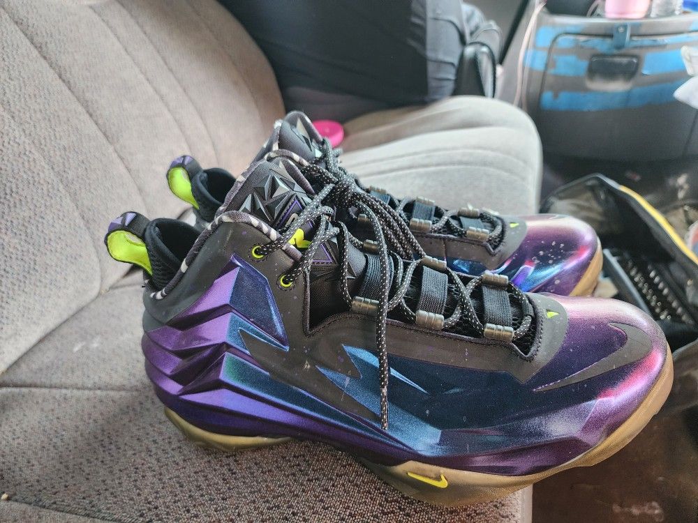 I'm selling my shoe collection for $400