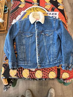 Men’s Levi’s Sherpa Jean jacket small